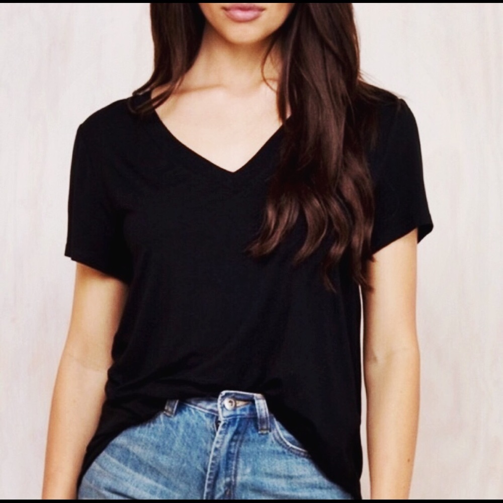 Cloth & Stone Black V-Neck Tee